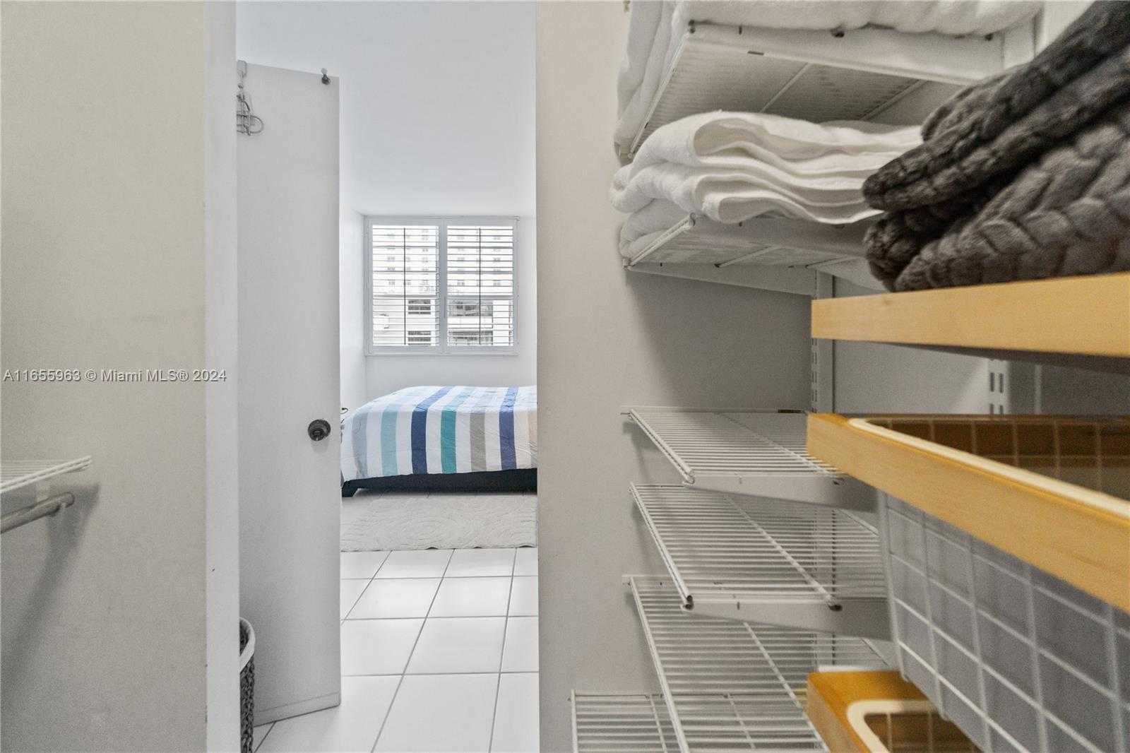 Small Image of 100 LINCOLN RD #924, Miami Beach Number 16