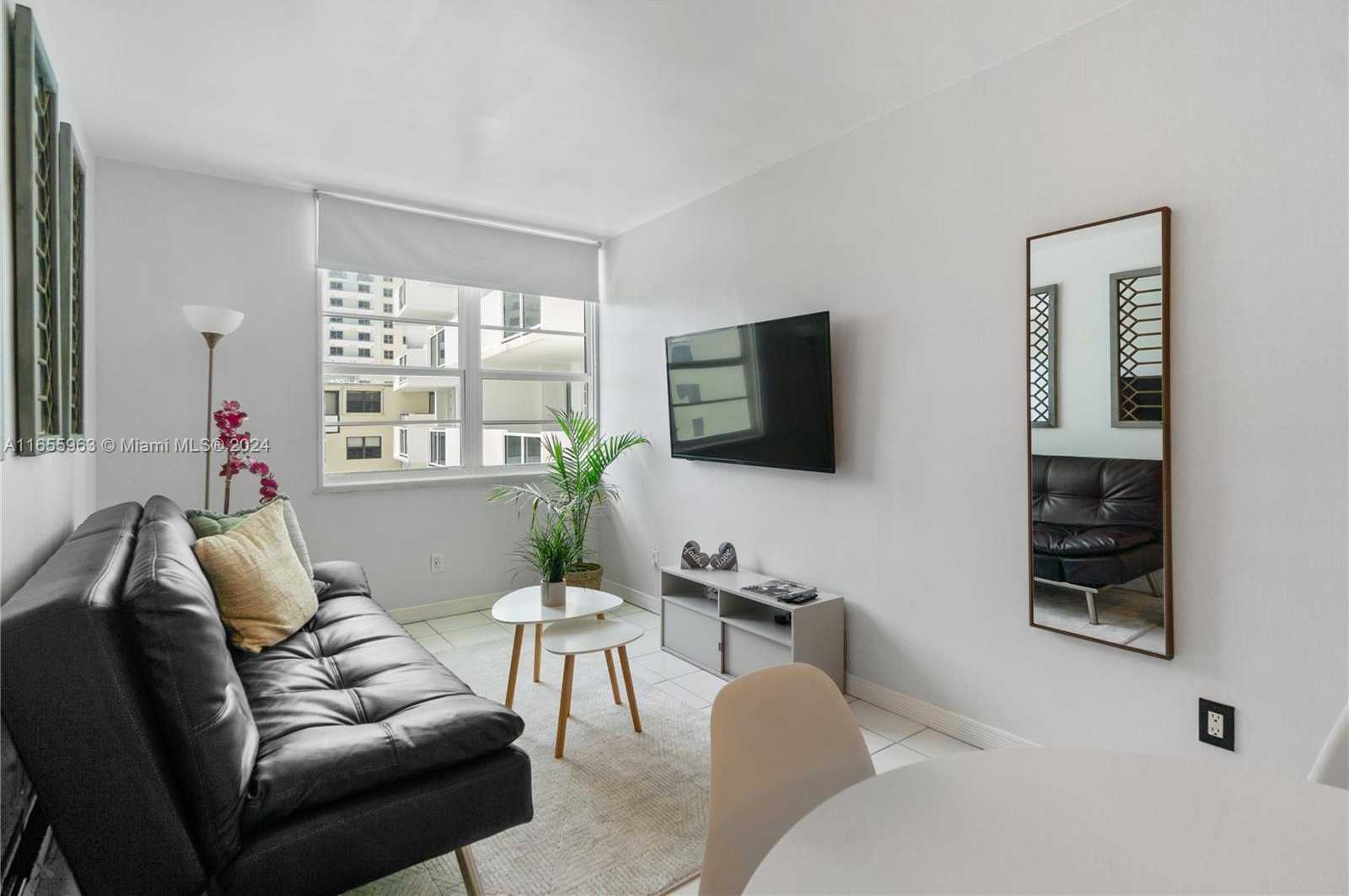Small Image of 100 LINCOLN RD #924, Miami Beach Number 2
