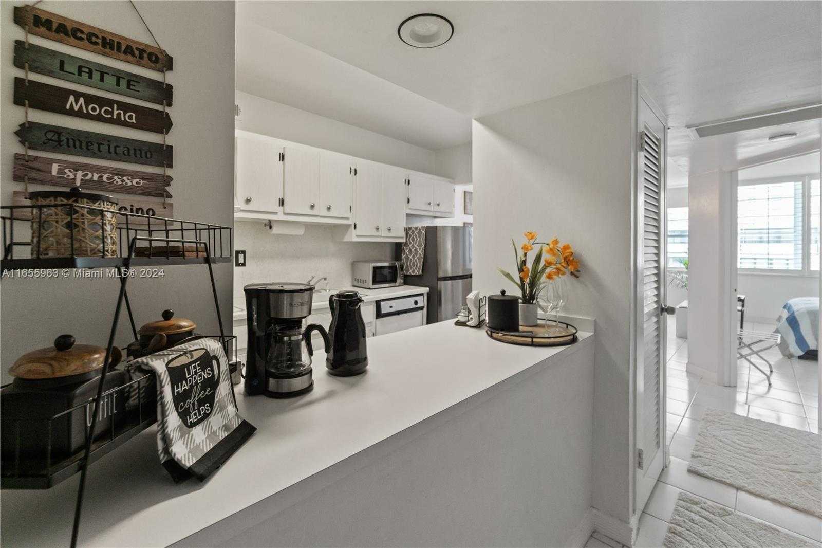 Small Image of 100 LINCOLN RD #924, Miami Beach Number 5