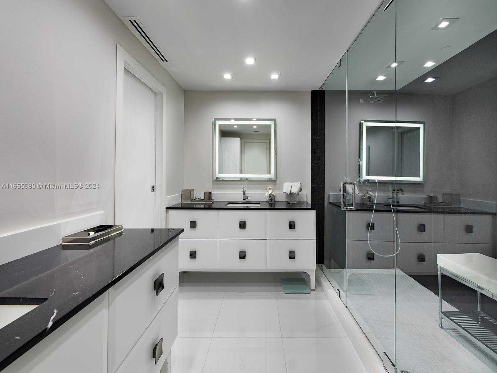 Small Image of 1455 OCEAN DR #1204, Miami Beach Number 16
