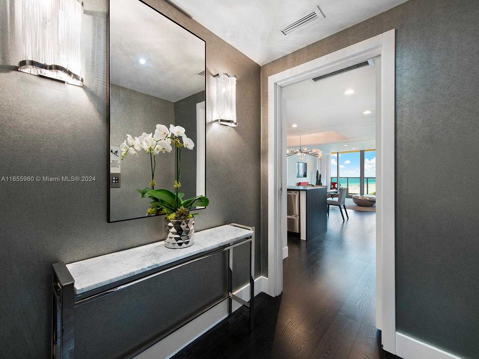 Small Image of 1455 OCEAN DR #1204, Miami Beach Number 7