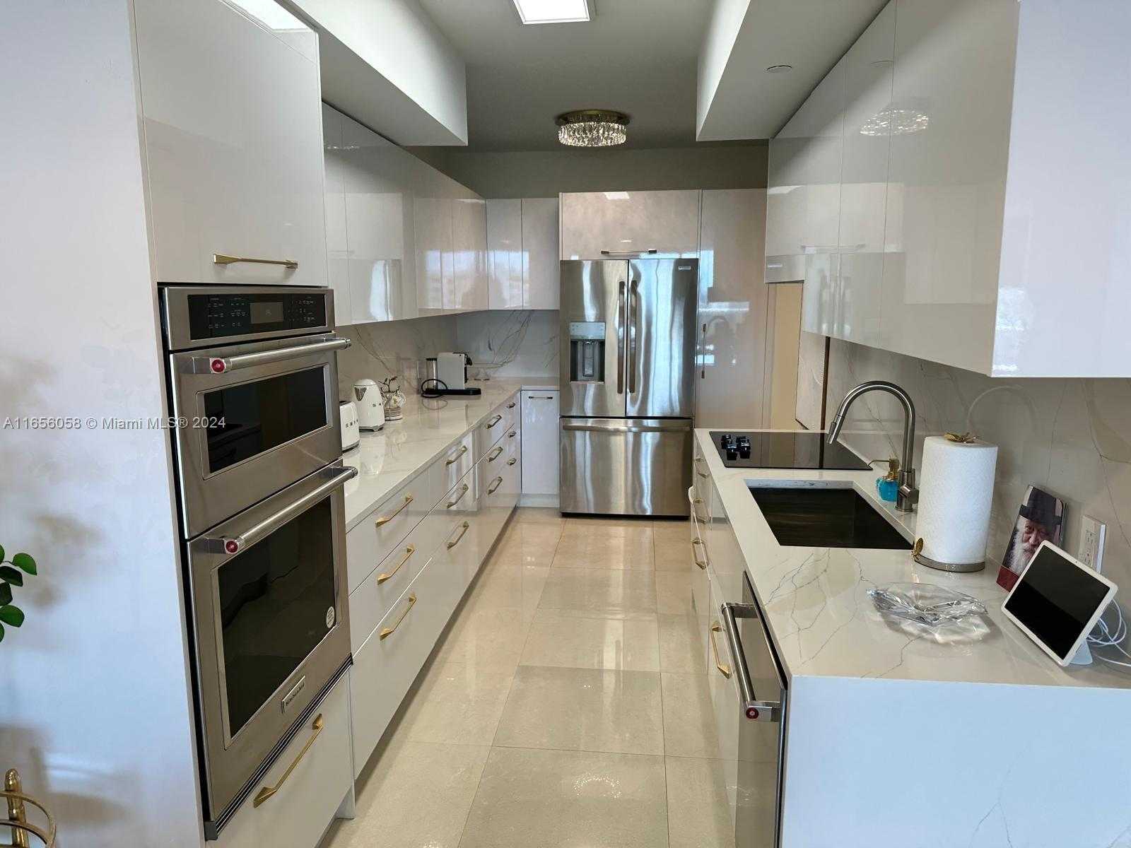 Small Image of 1800 SOUTH OCEAN DR #1607, Hallandale Beach Number 13