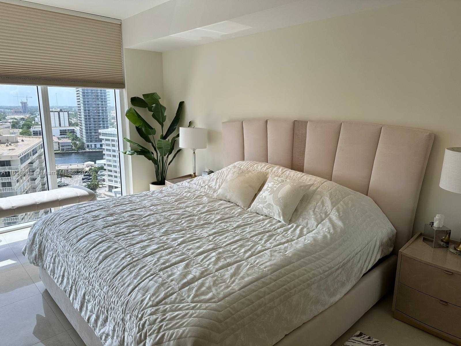 Small Image of 1800 SOUTH OCEAN DR #1607, Hallandale Beach Number 21