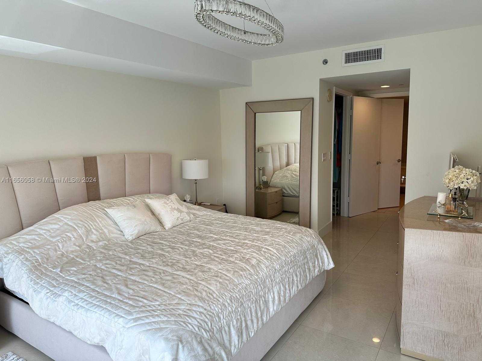 Small Image of 1800 SOUTH OCEAN DR #1607, Hallandale Beach Number 22