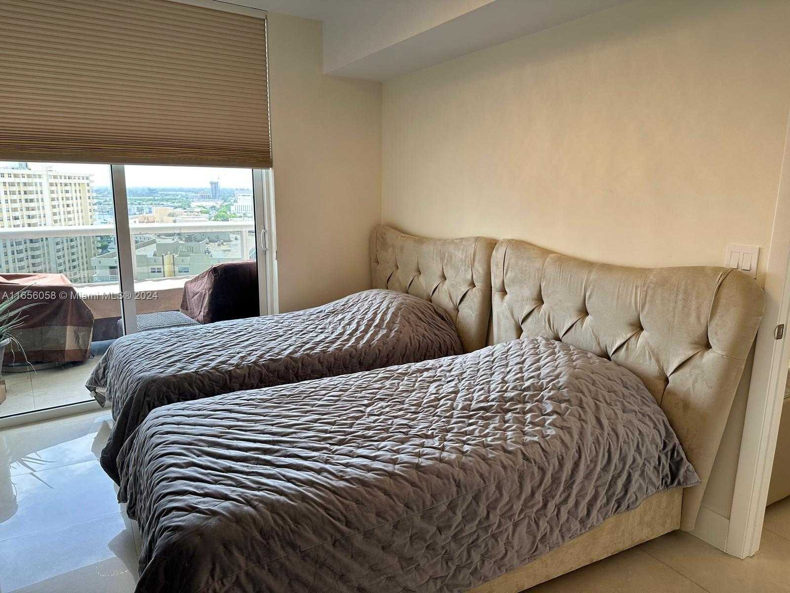 Small Image of 1800 SOUTH OCEAN DR #1607, Hallandale Beach Number 26