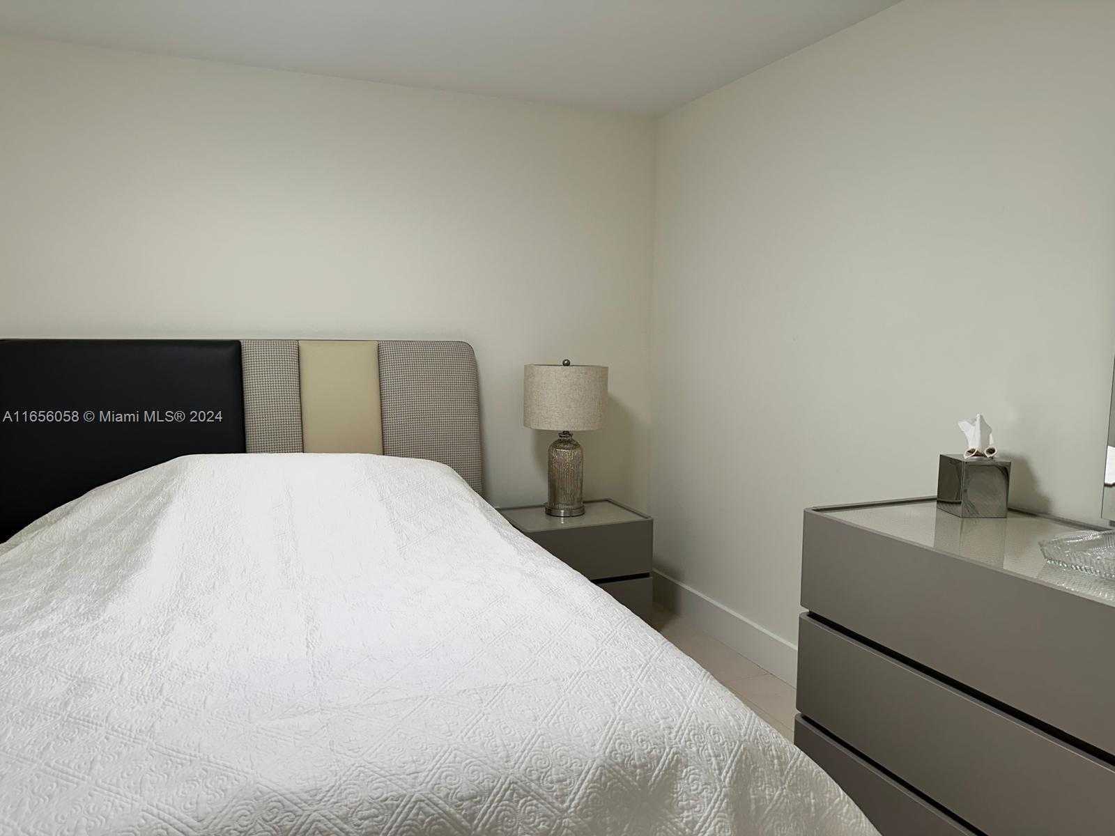 Small Image of 1800 SOUTH OCEAN DR #1607, Hallandale Beach Number 30