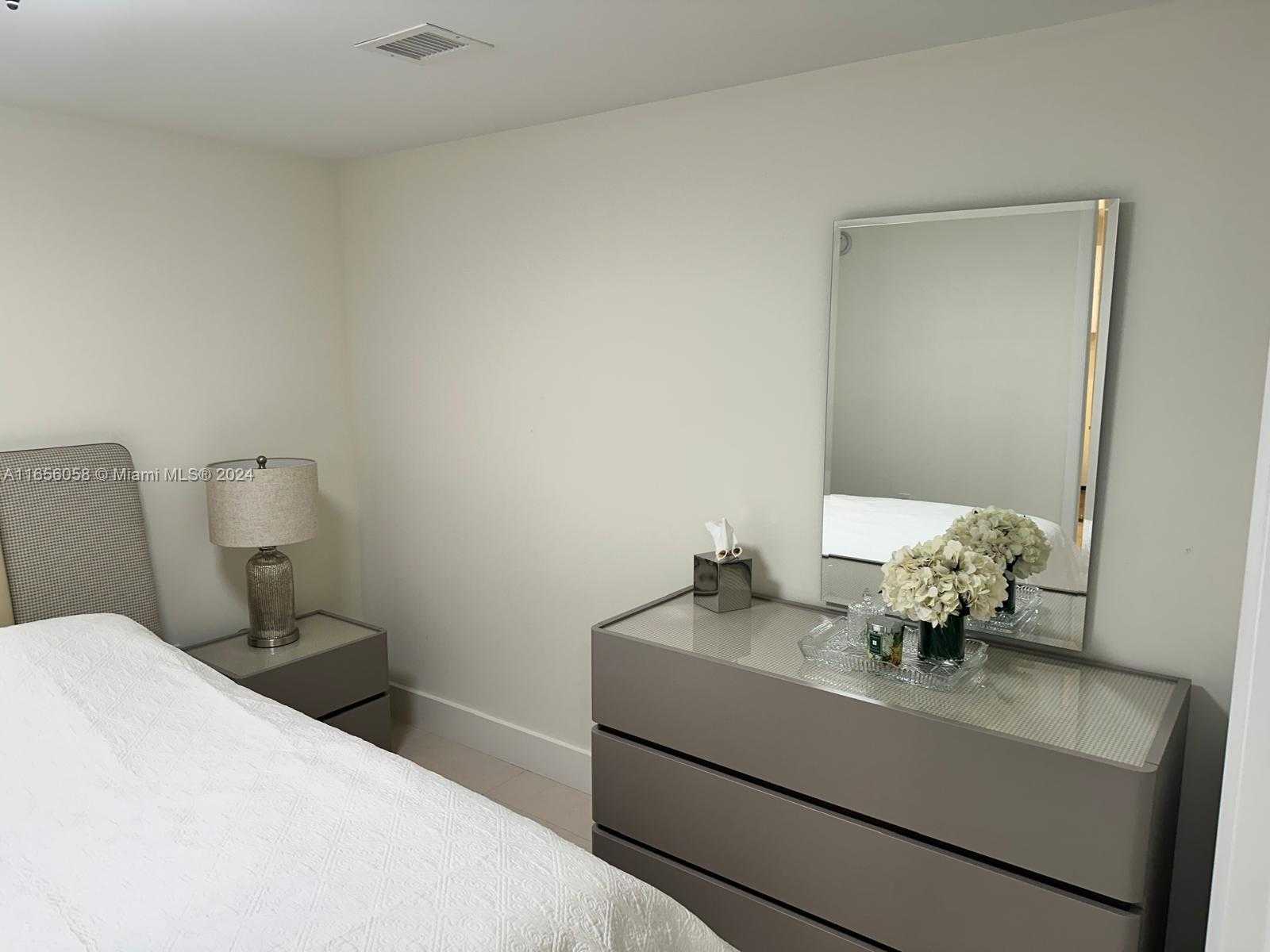 Small Image of 1800 SOUTH OCEAN DR #1607, Hallandale Beach Number 32