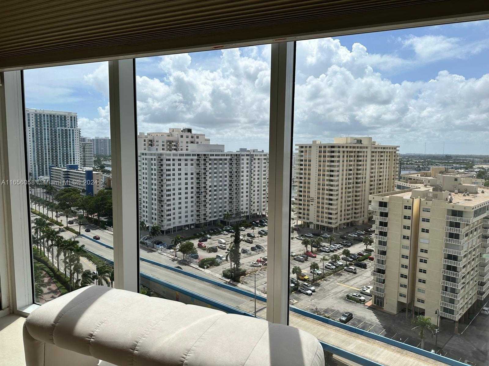 Small Image of 1800 SOUTH OCEAN DR #1607, Hallandale Beach Number 39