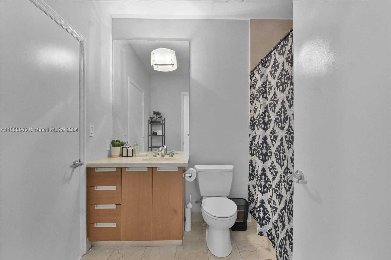 Small Image of 7901 HISPANOLA AVE #606, North Bay Village Number 10