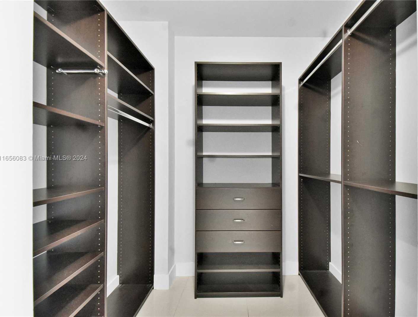 Small Image of 7901 HISPANOLA AVE #606, North Bay Village Number 11