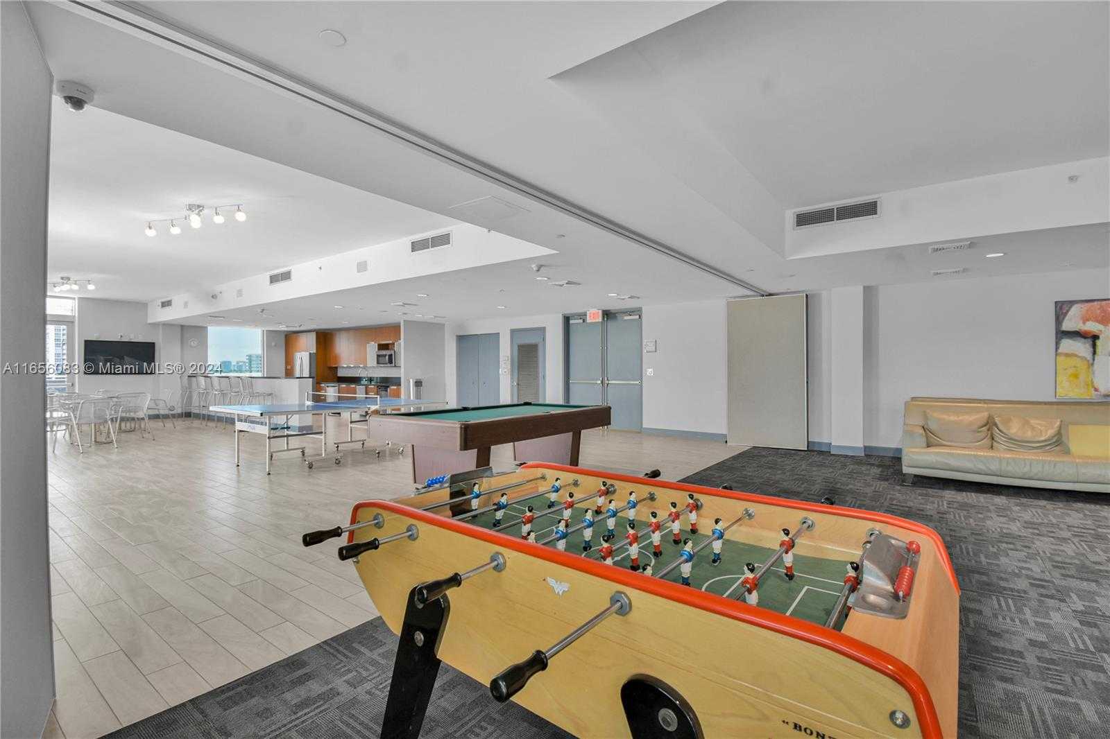 Small Image of 7901 HISPANOLA AVE #606, North Bay Village Number 19