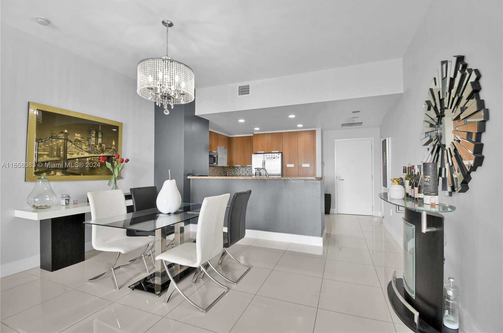 Small Image of 7901 HISPANOLA AVE #606, North Bay Village Number 5