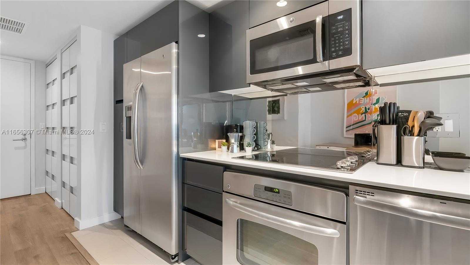 Small Image of 31 SOUTH EAST 6TH ST #2203, Miami Number 6