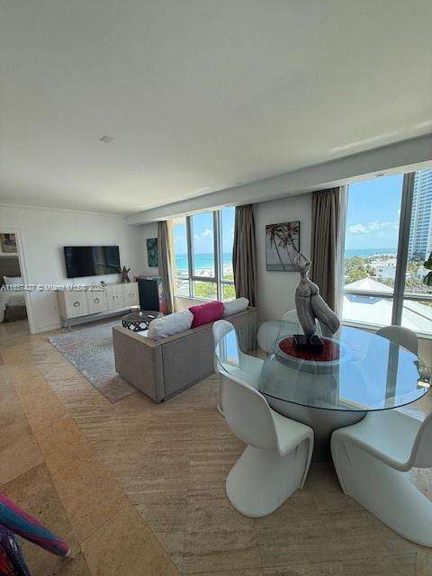 Small Image of 101 OCEAN DR #906, Miami Beach Number 14
