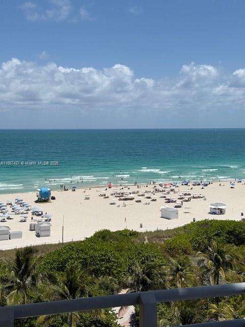 Small Image of 101 OCEAN DR #906, Miami Beach Number 3