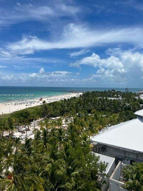 Small Image of 101 OCEAN DR #906, Miami Beach Number 4