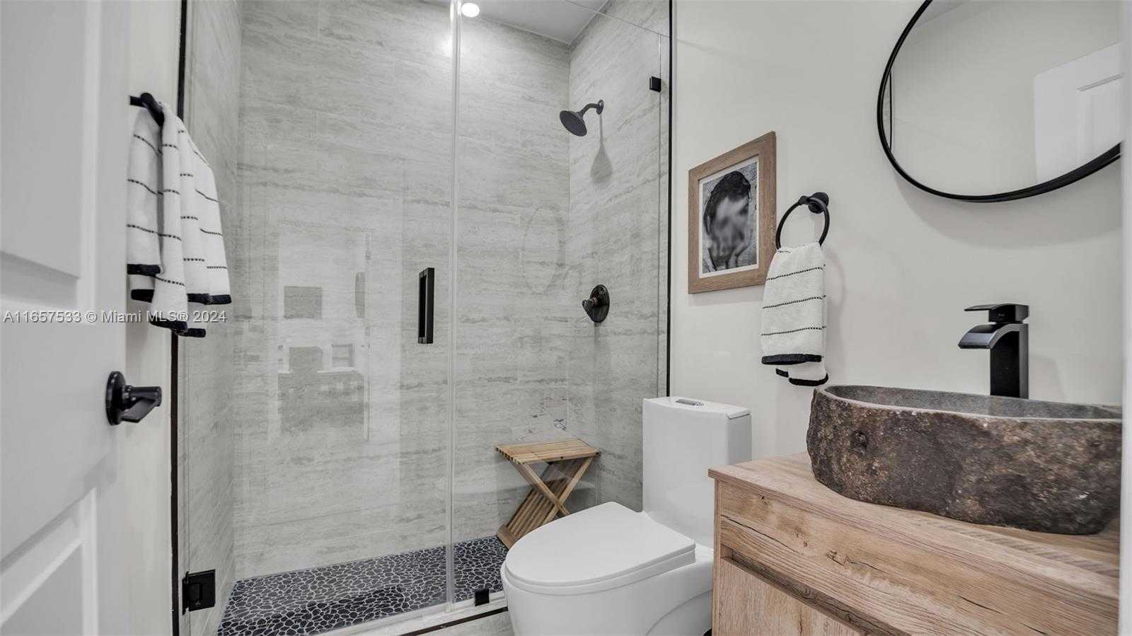 Small Image of 2324 SOUTH WEST 58TH CT, Miami Number 18