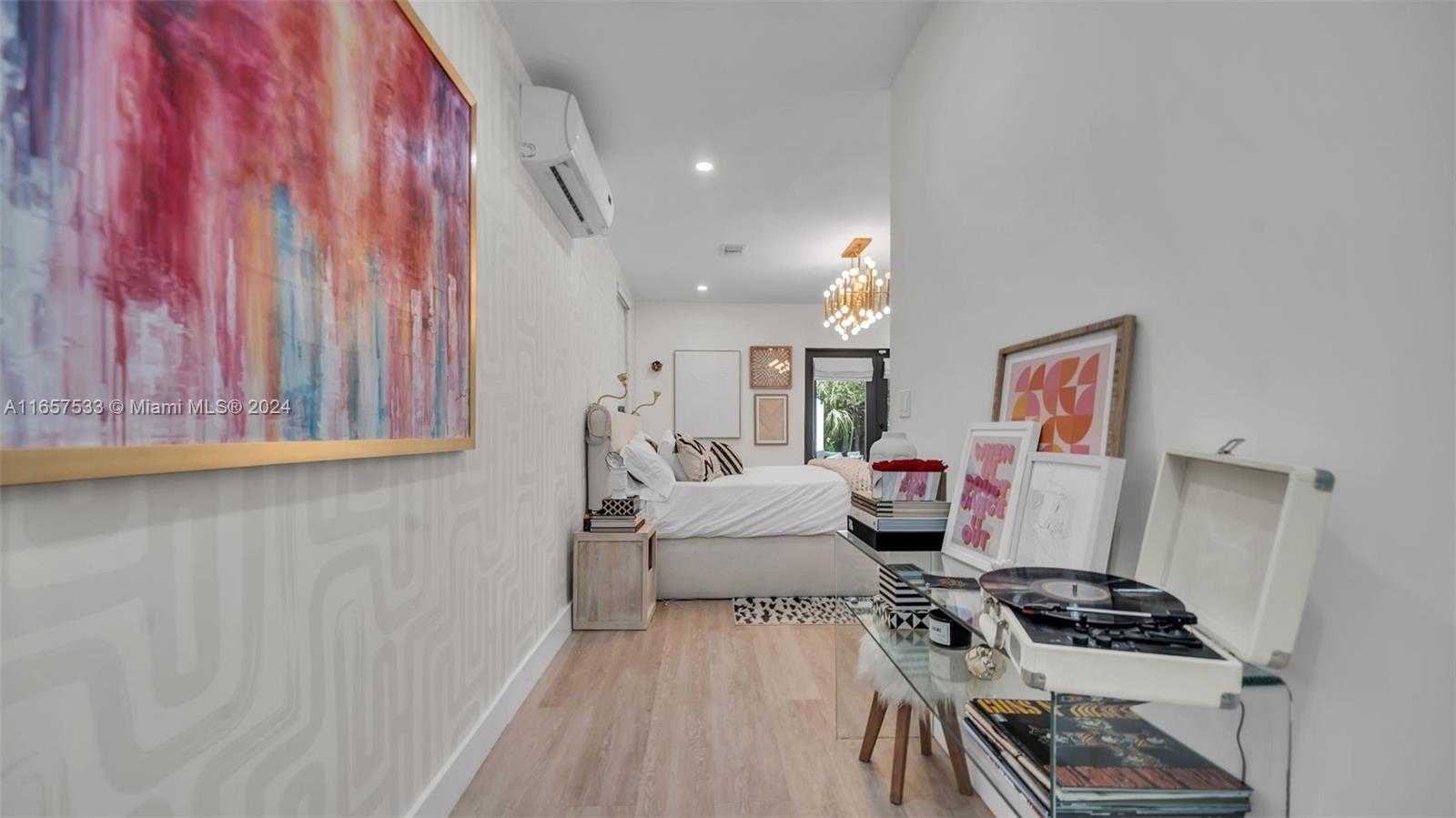 Small Image of 2324 SOUTH WEST 58TH CT, Miami Number 21