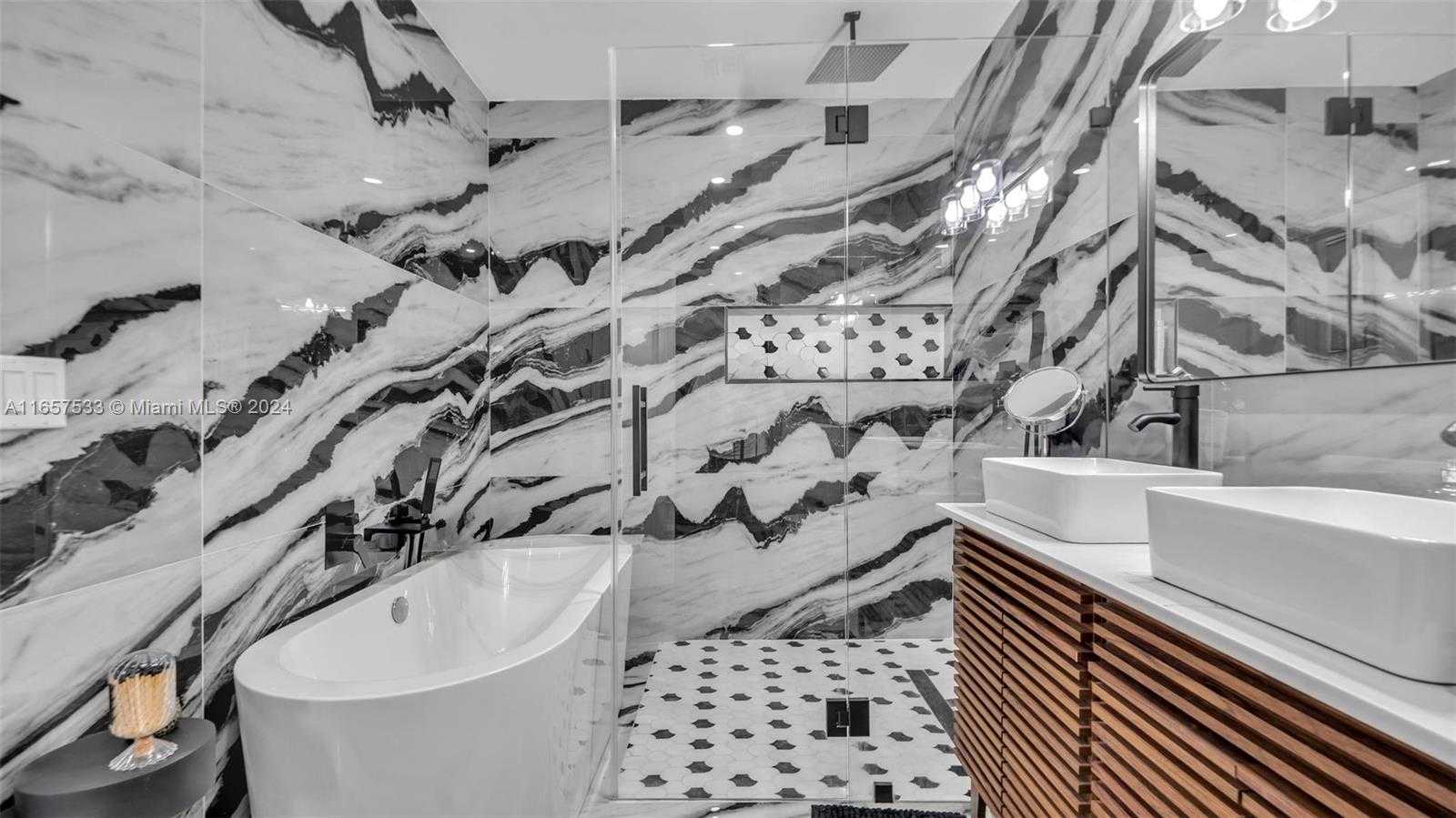 Small Image of 2324 SOUTH WEST 58TH CT, Miami Number 24