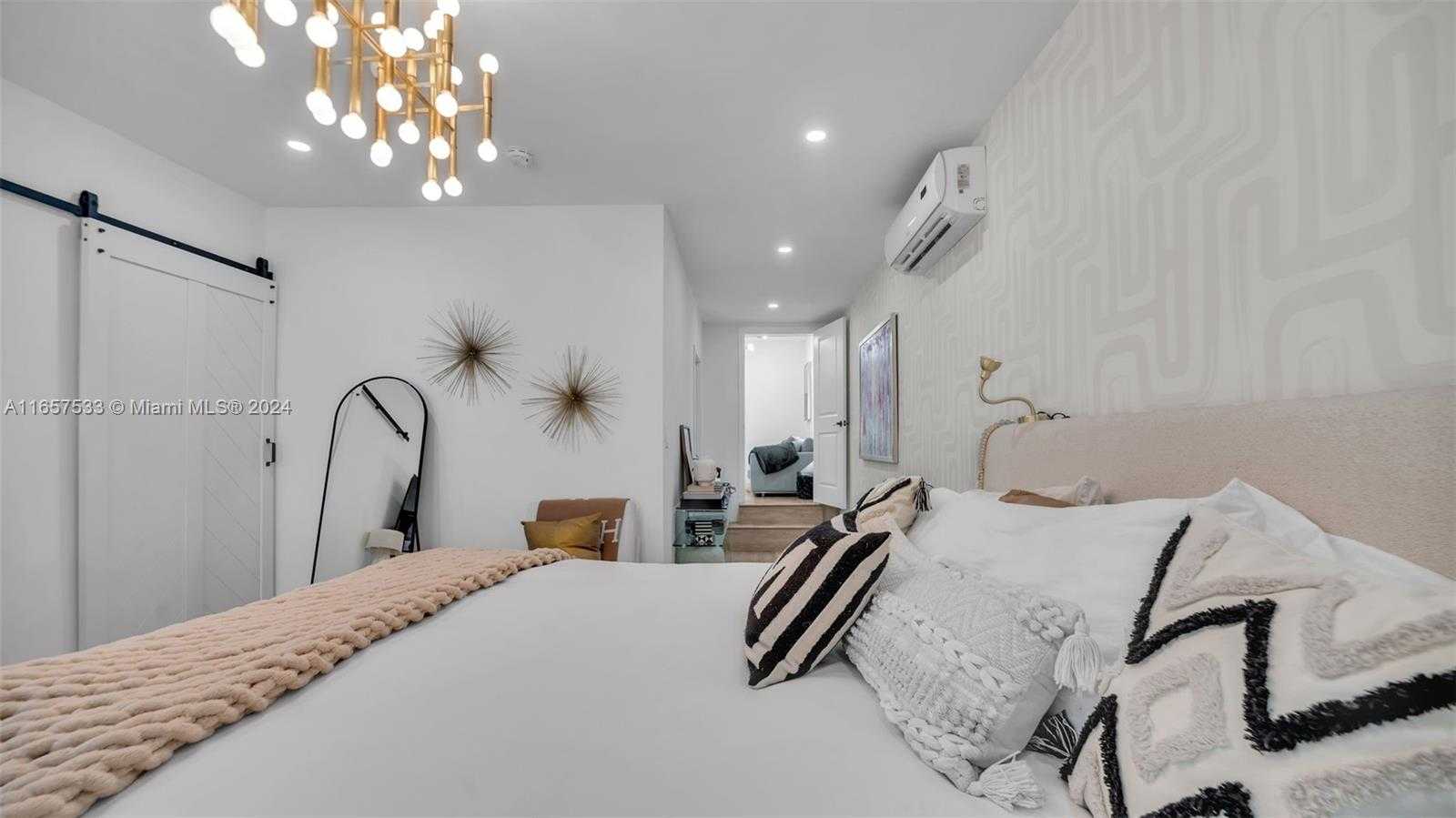 Small Image of 2324 SOUTH WEST 58TH CT, Miami Number 26