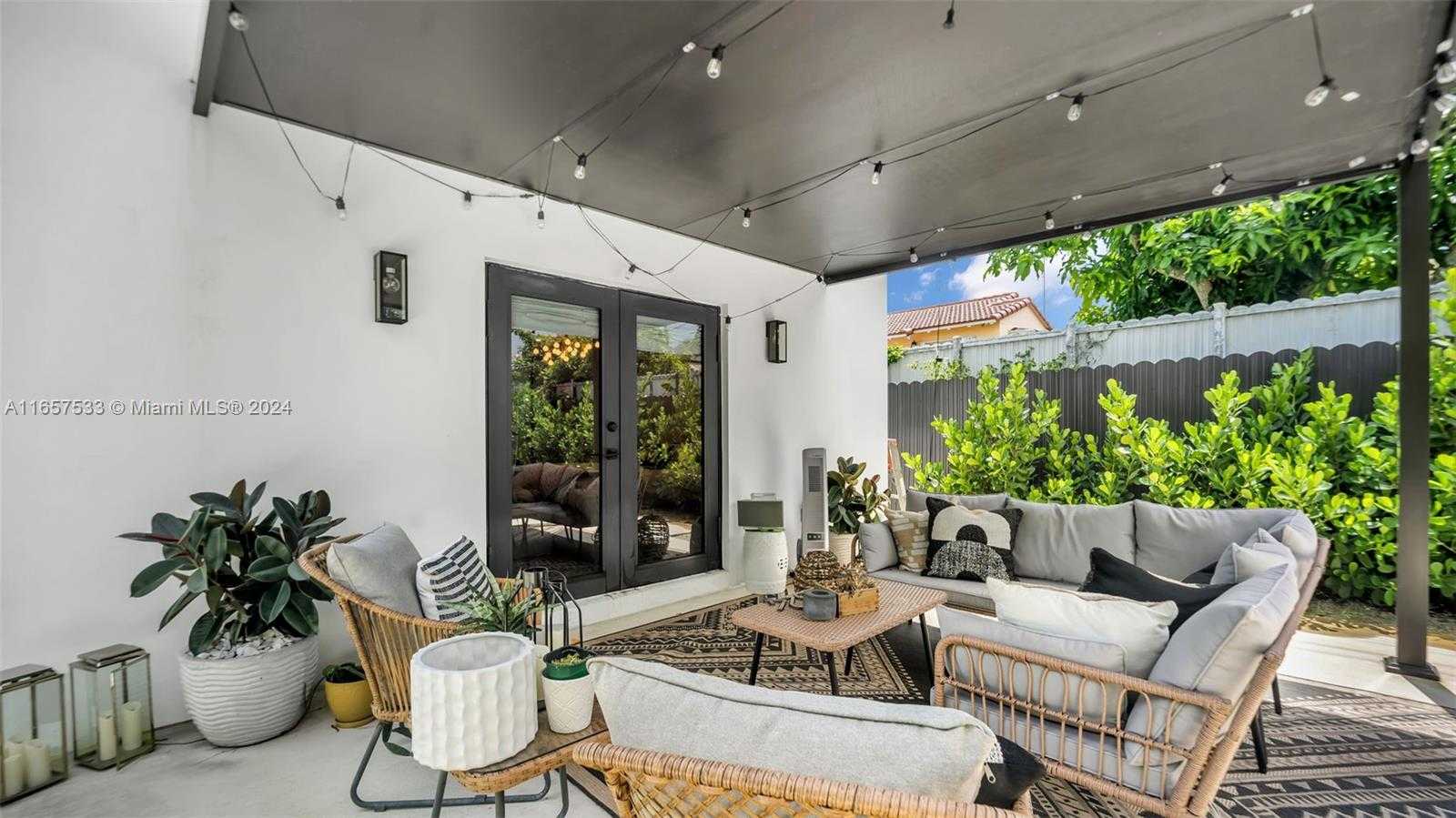 Small Image of 2324 SOUTH WEST 58TH CT, Miami Number 32