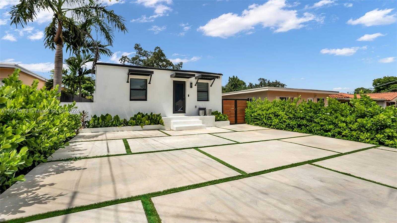 Small Image of 2324 SOUTH WEST 58TH CT, Miami Number 40