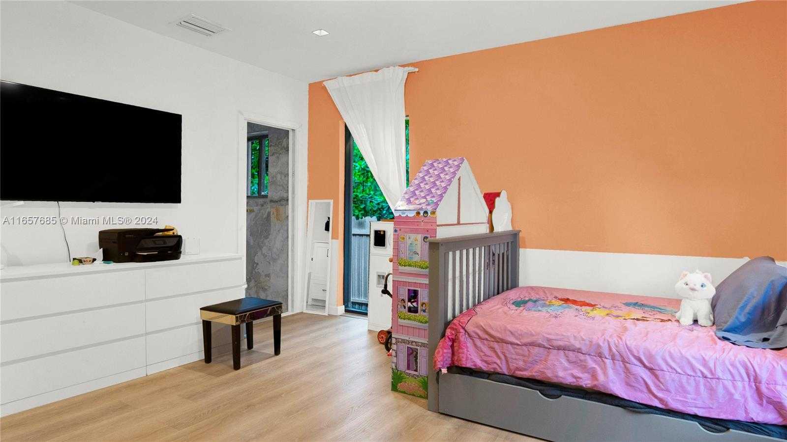 Small Image of 63 SOUTH WEST 31ST RD #63, Miami Number 23