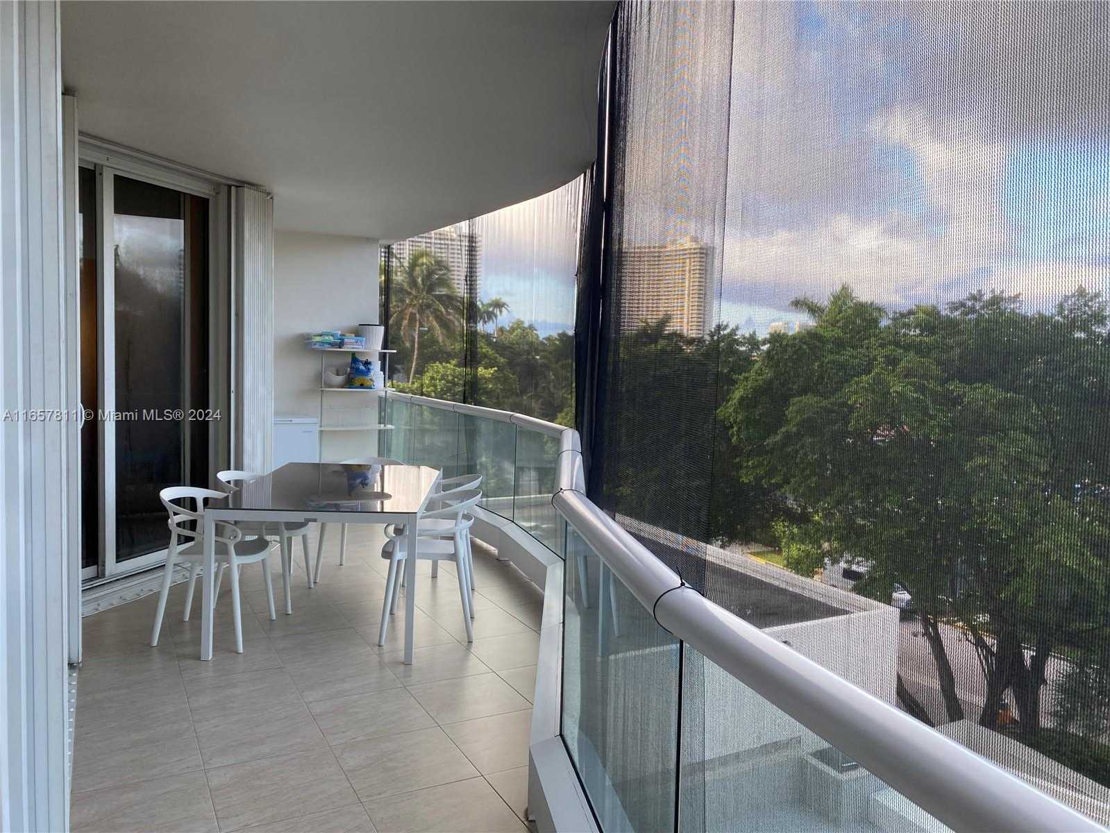Small Image of 7000 ISLAND BLVD #403, Aventura Number 20