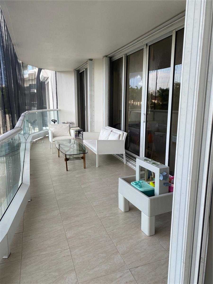 Small Image of 7000 ISLAND BLVD #403, Aventura Number 21