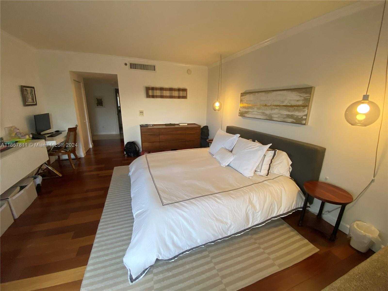 Small Image of 7000 ISLAND BLVD #403, Aventura Number 5