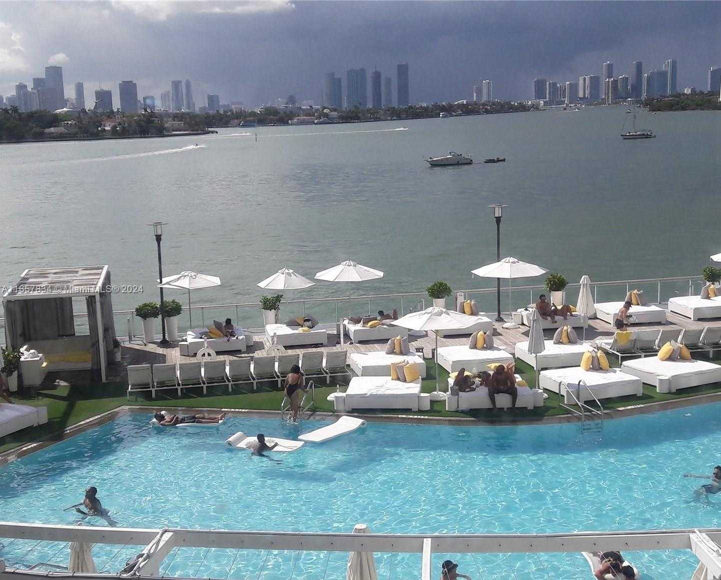Small Image of 1100 WEST AVE #1402, Miami Beach Number 25