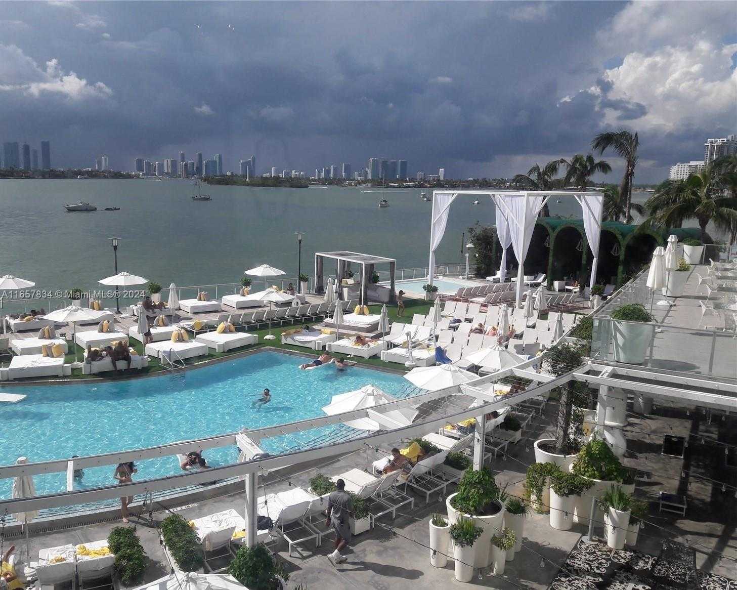 Small Image of 1100 WEST AVE #1402, Miami Beach Number 26