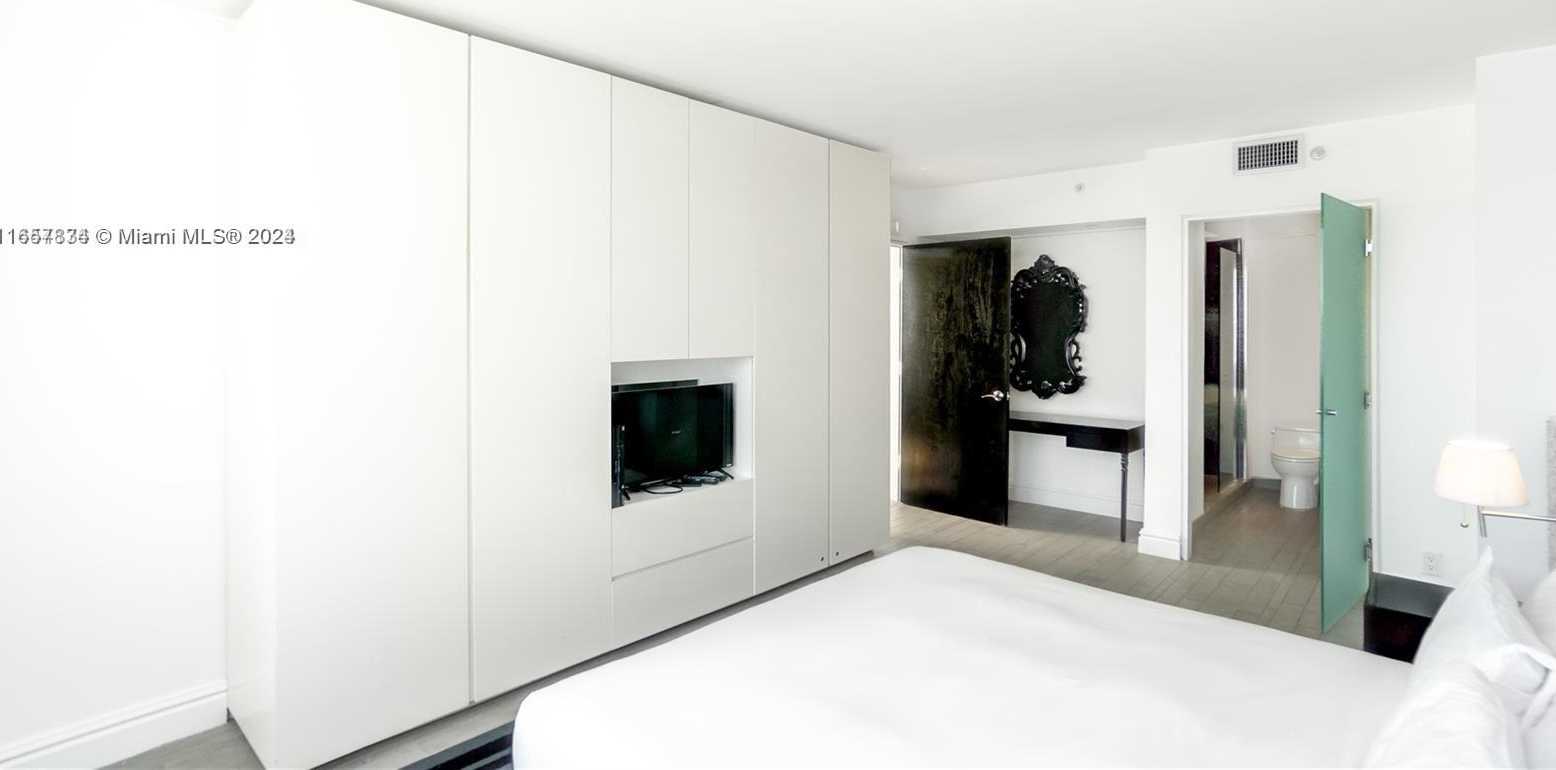 Small Image of 1100 WEST AVE #1402, Miami Beach Number 6