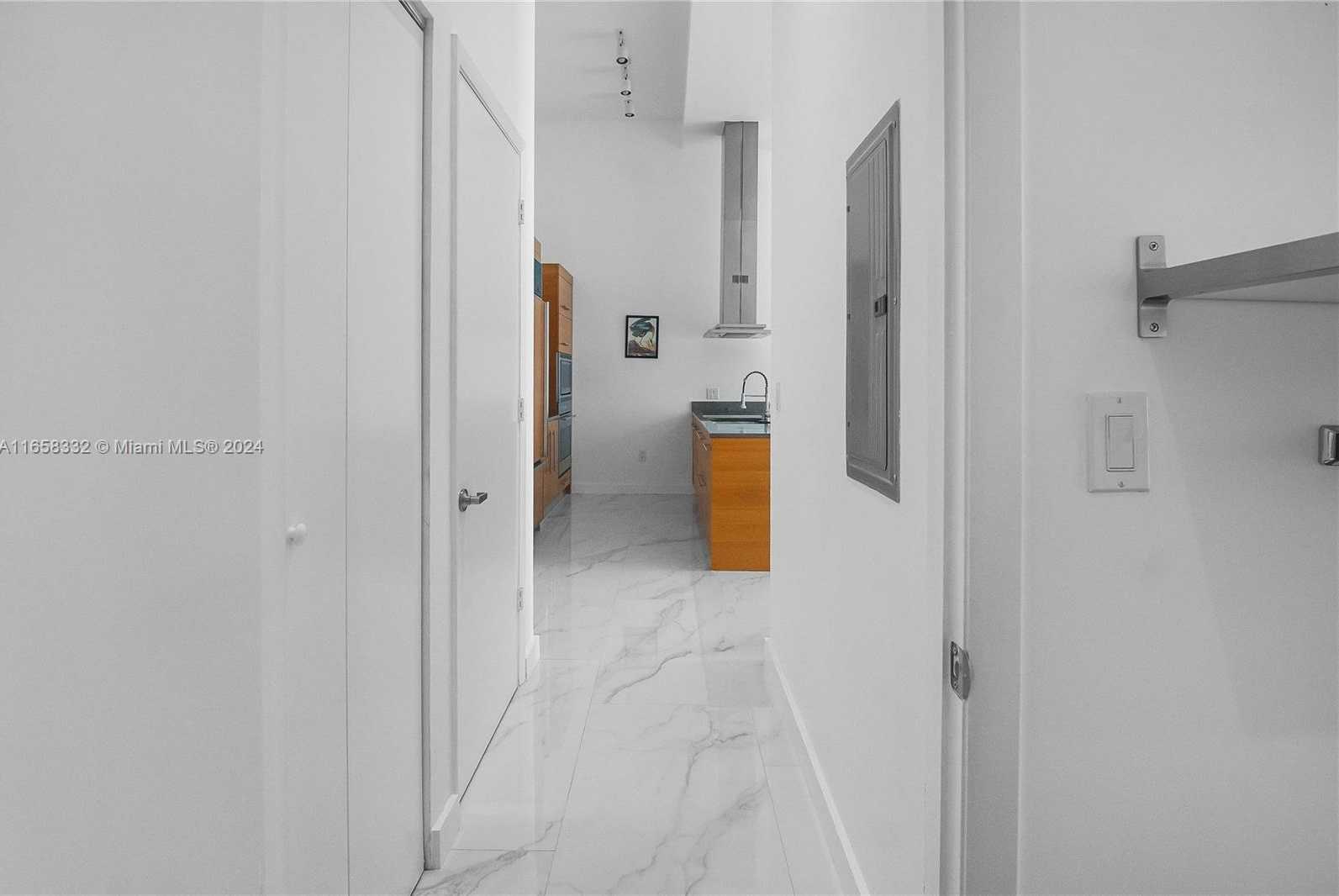 Small Image of 495 BRICKELL AVE #2207, Miami Number 13
