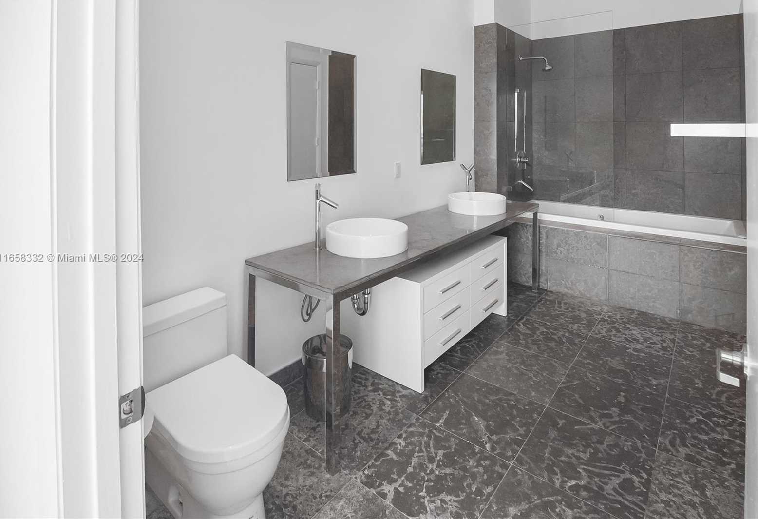 Small Image of 495 BRICKELL AVE #2207, Miami Number 17