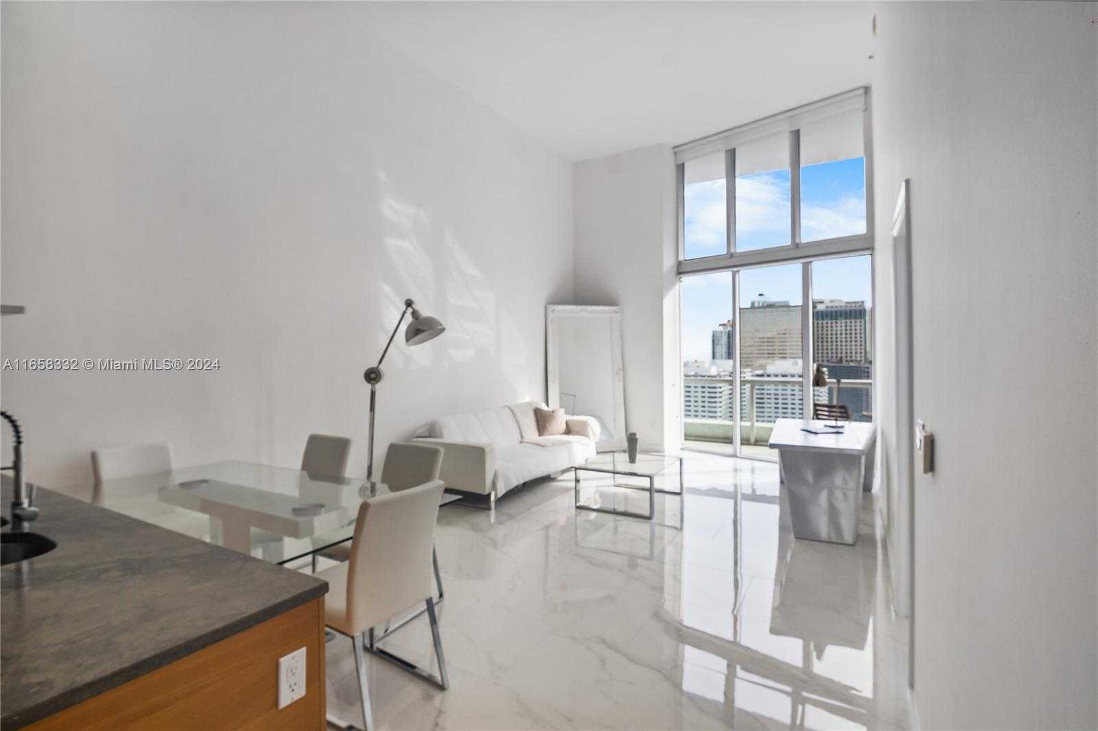 Small Image of 495 BRICKELL AVE #2207, Miami Number 2