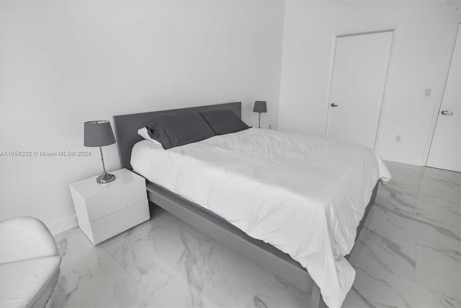 Small Image of 495 BRICKELL AVE #2207, Miami Number 24