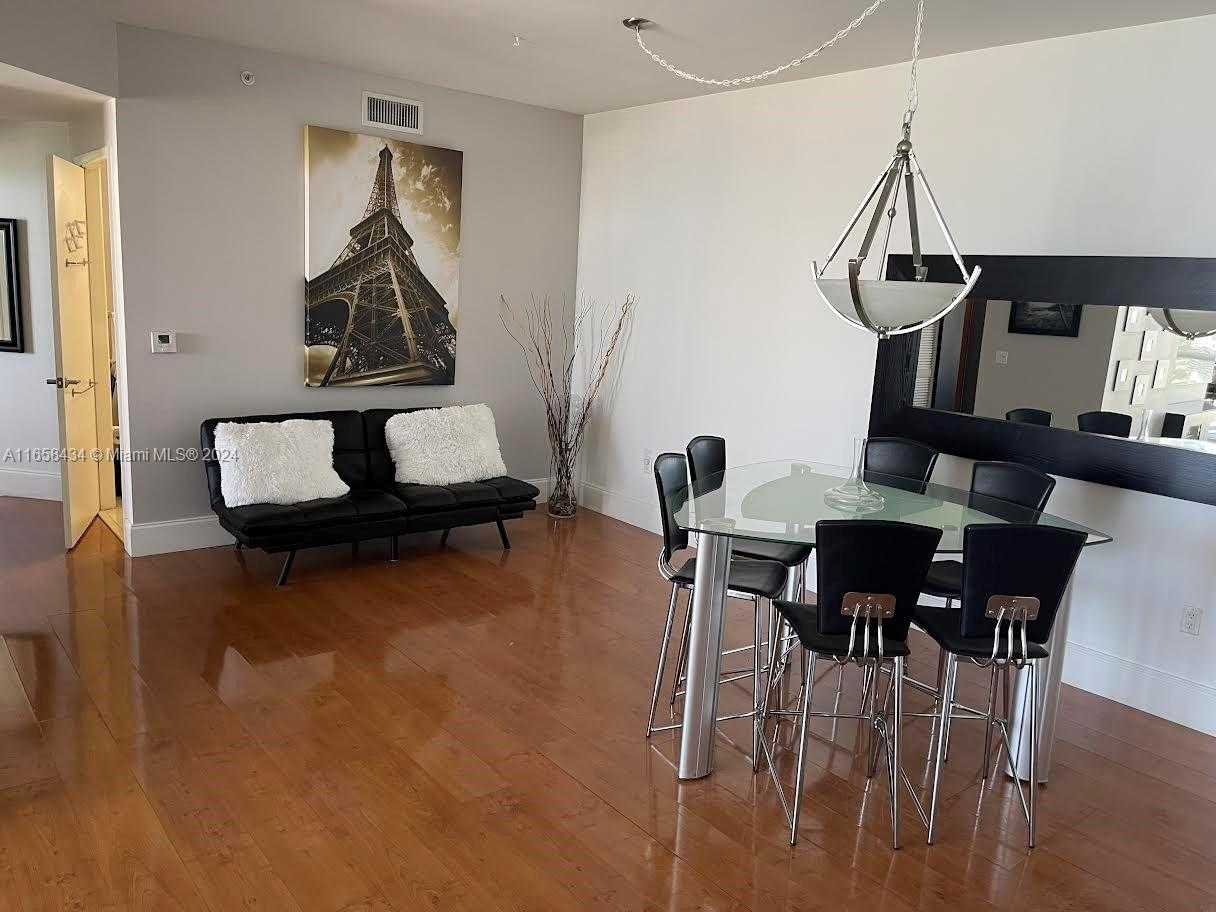 Small Image of 6365 COLLINS AVE #4209, Miami Beach Number 11