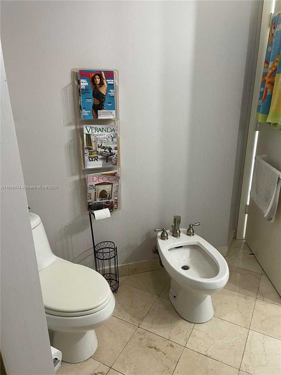 Small Image of 6365 COLLINS AVE #4209, Miami Beach Number 12