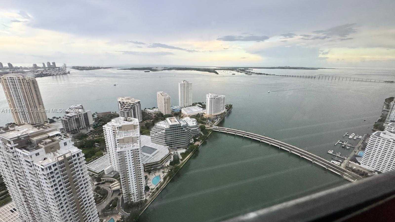 Small Image of 495 BRICKELL AVE #4902, Miami Number 2