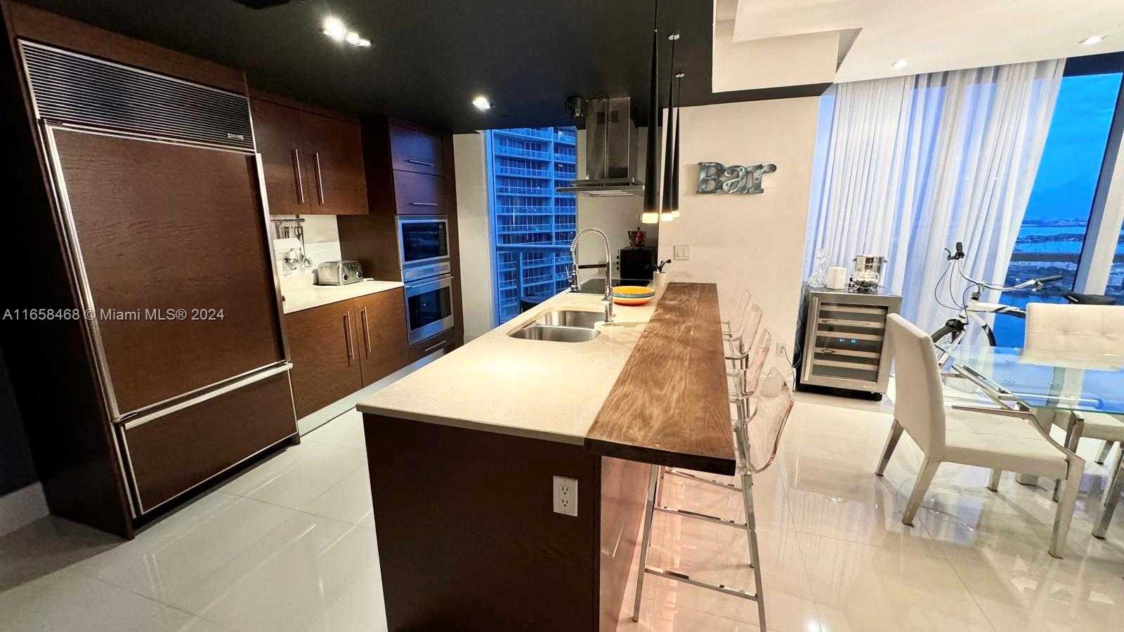 Small Image of 495 BRICKELL AVE #4902, Miami Number 7