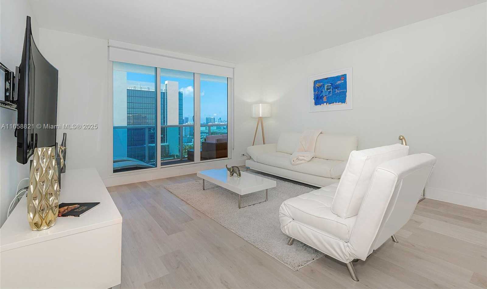 Small Image of 2301 COLLINS AVE #1505, Miami Beach Number 5