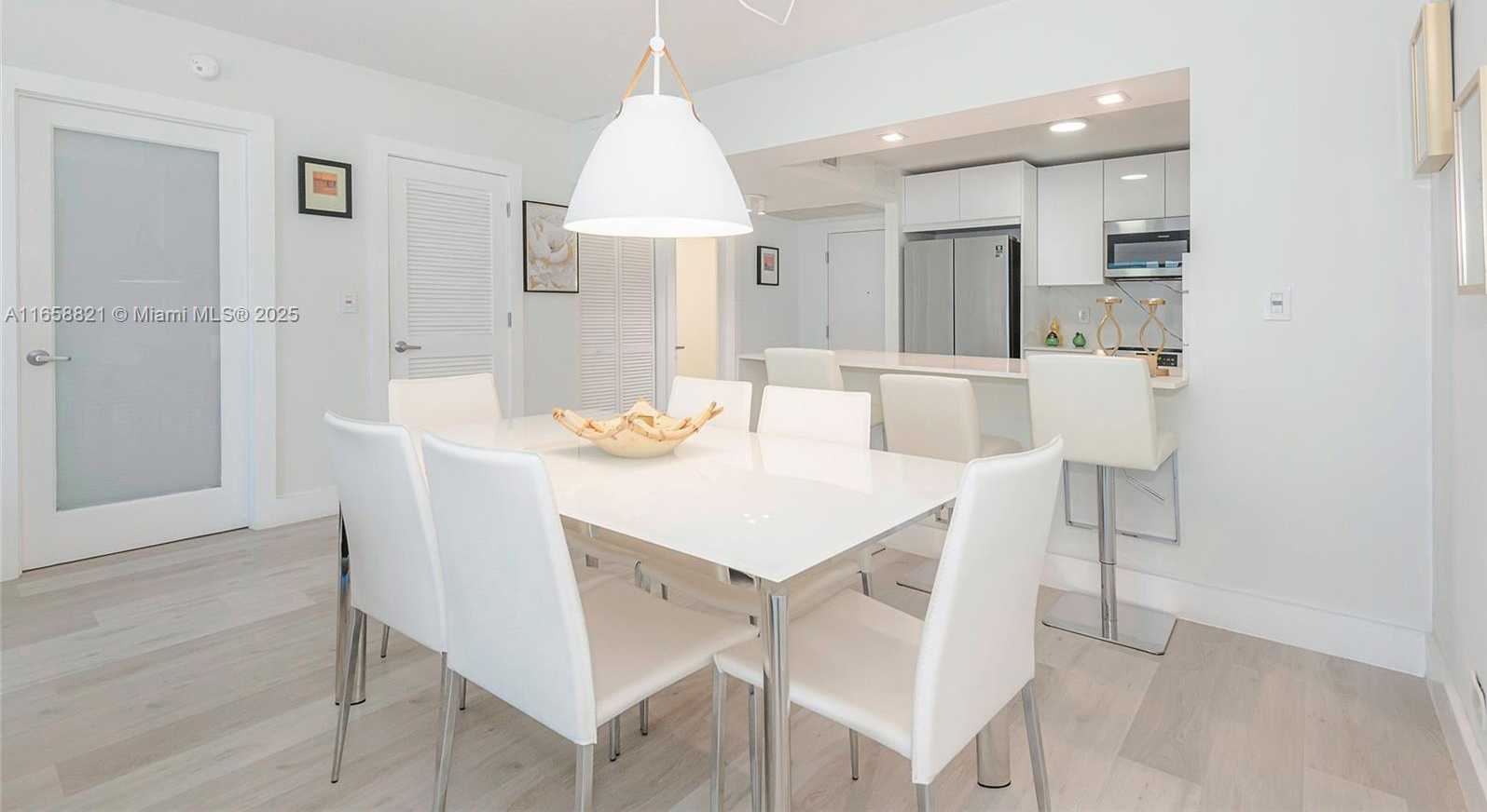 Small Image of 2301 COLLINS AVE #1505, Miami Beach Number 9