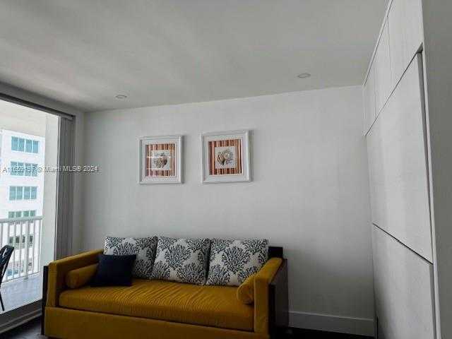 Small Image of 5401 COLLINS AVE #344, Miami Beach Number 30