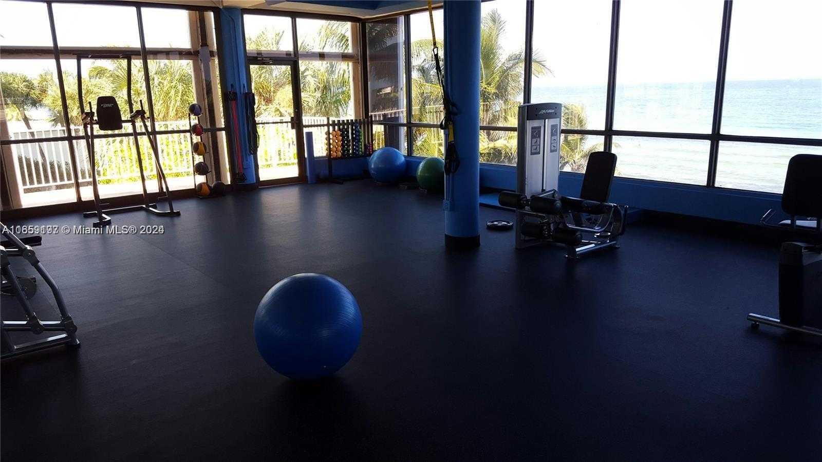 Small Image of 5401 COLLINS AVE #344, Miami Beach Number 54