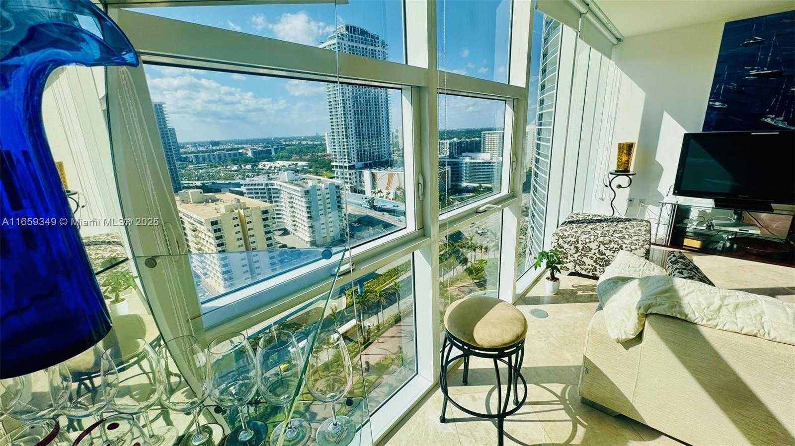 Small Image of 1830 SOUTH OCEAN DR #2107, Hallandale Beach Number 8
