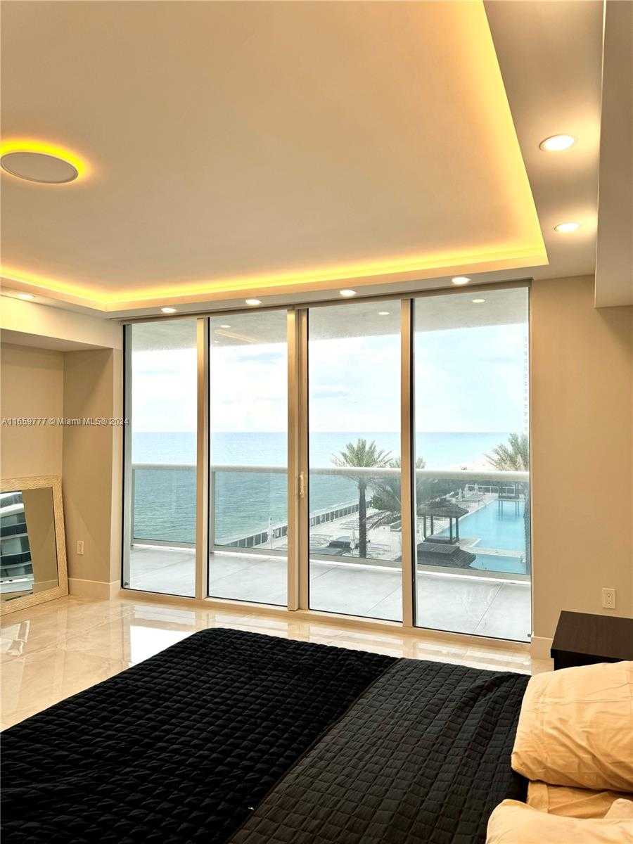 Small Image of 1830 SOUTH OCEAN DR #1002, Hallandale Beach Number 13