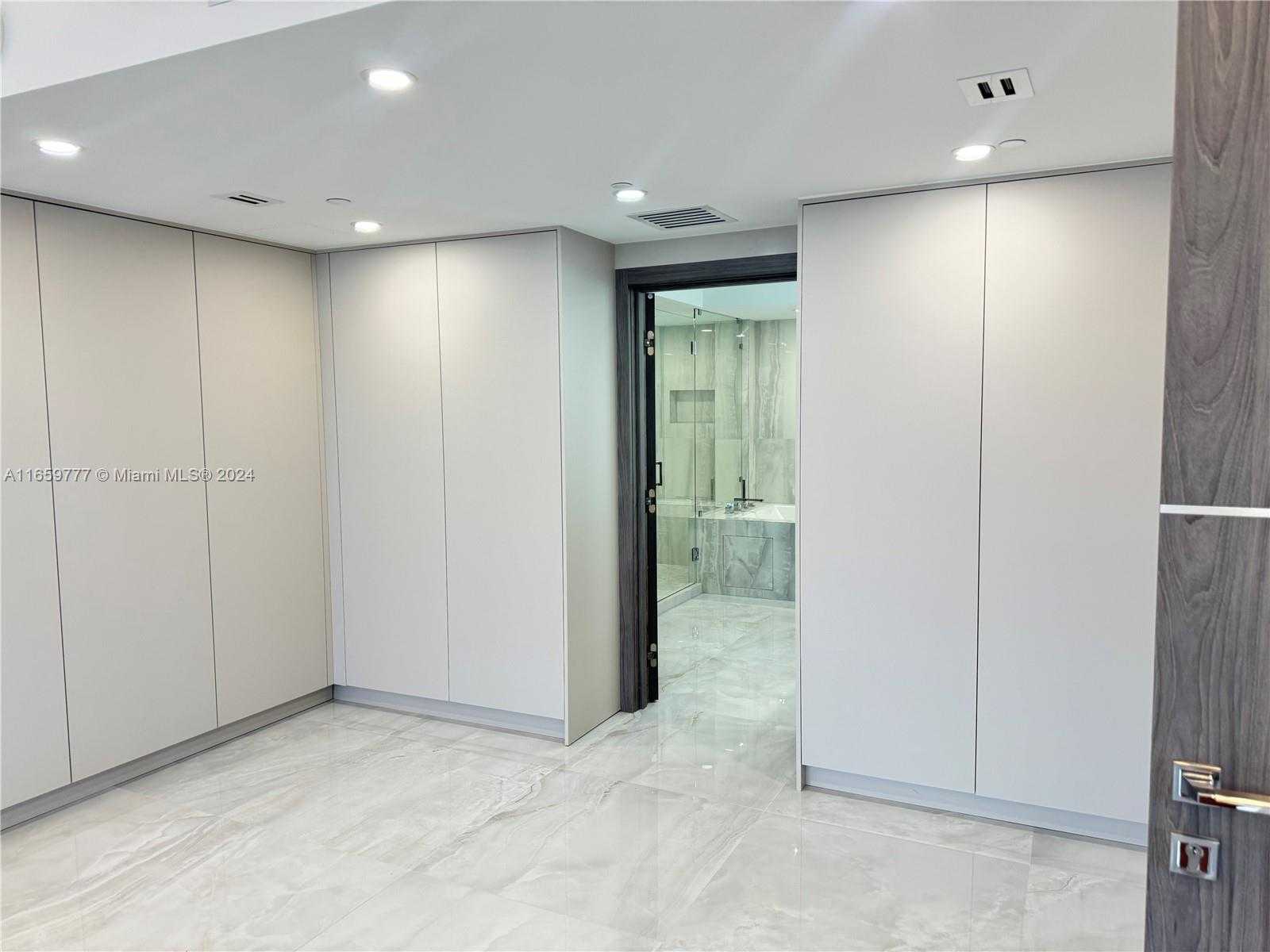 Small Image of 1830 SOUTH OCEAN DR #1002, Hallandale Beach Number 14