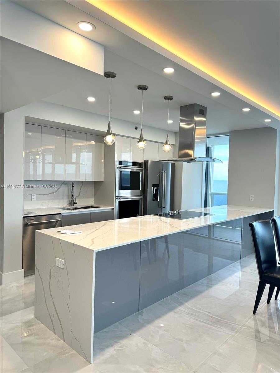 Small Image of 1830 SOUTH OCEAN DR #1002, Hallandale Beach Number 5