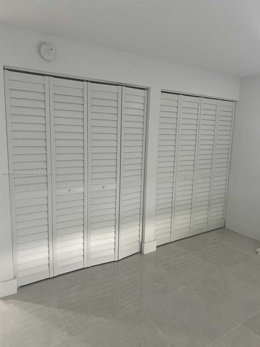 Small Image of 16919 NORTH BAY RD #301, Sunny Isles Beach Number 11